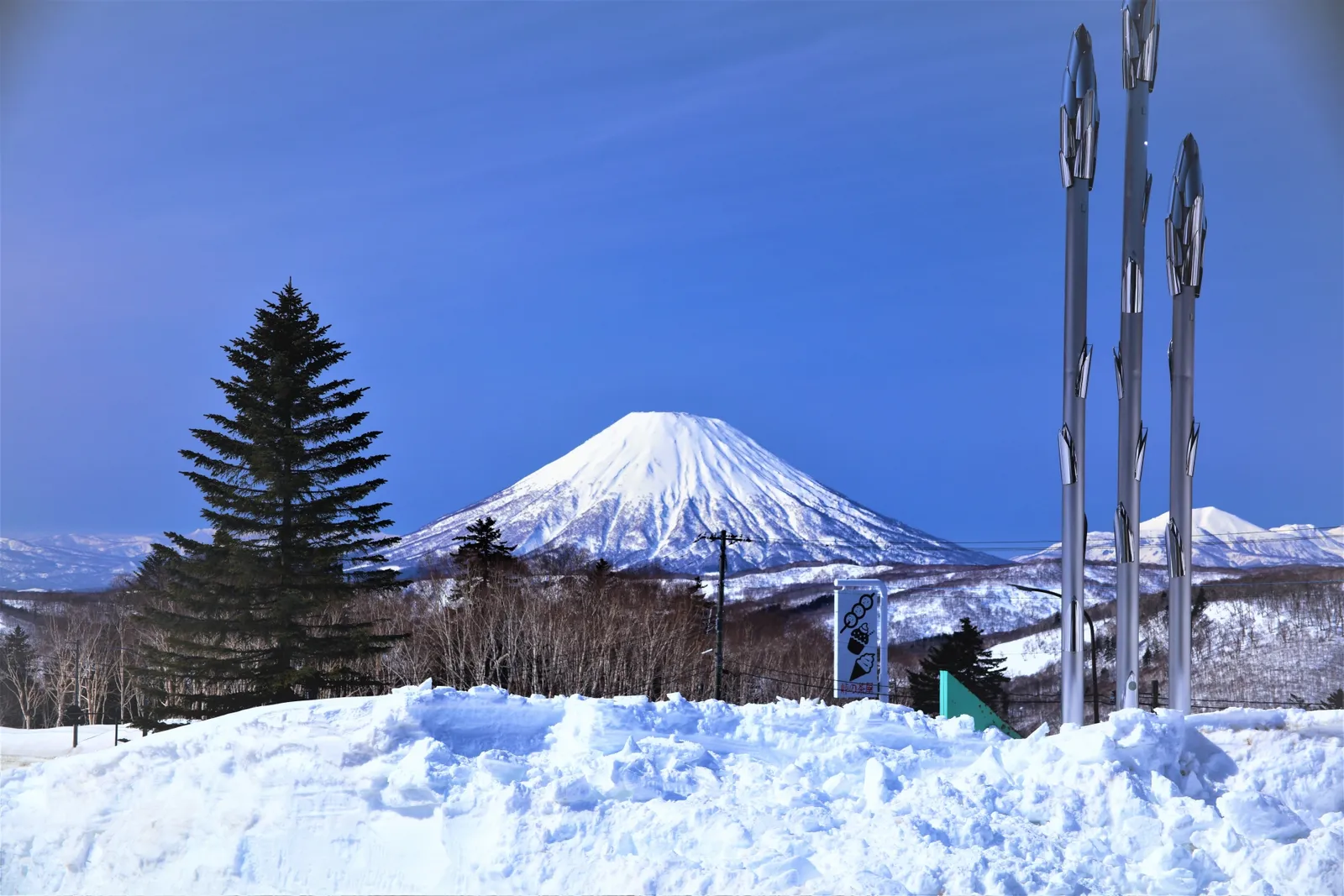 Sapporo Day Tour: Zushi Daibutsu, Jozankei, Lake Toya & Noboribetsu Hell Valley