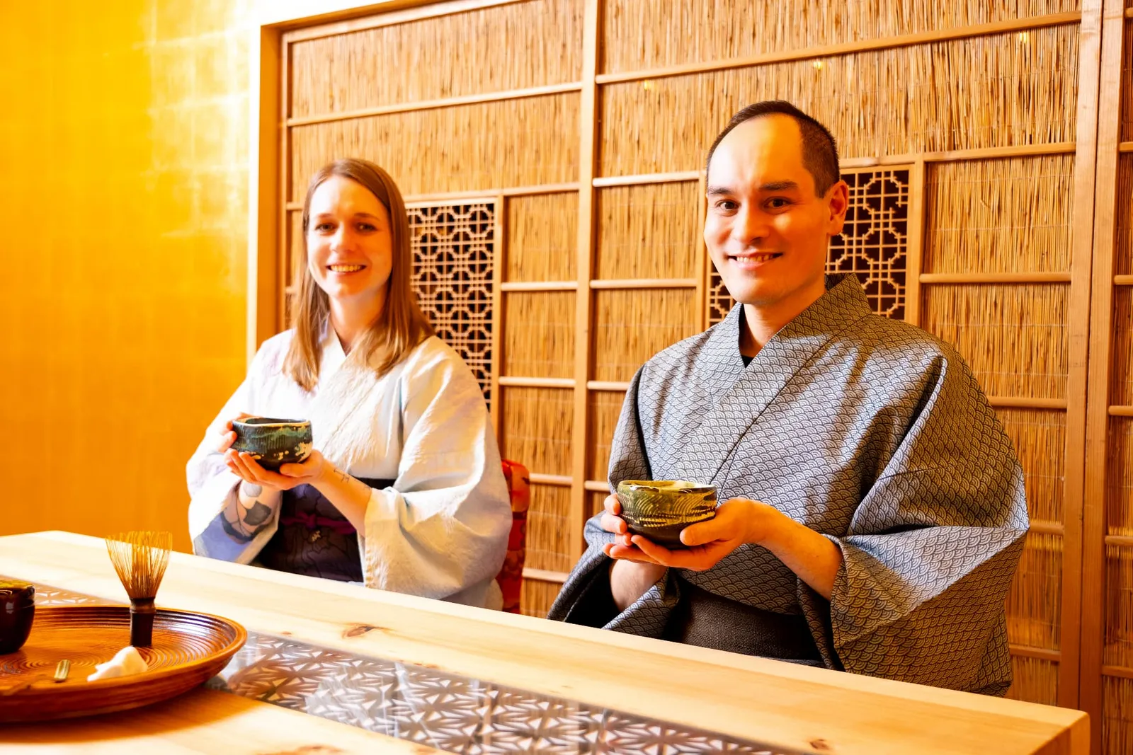 着物&抹茶体験(伝統的な着物を着てお茶を楽しむ)
