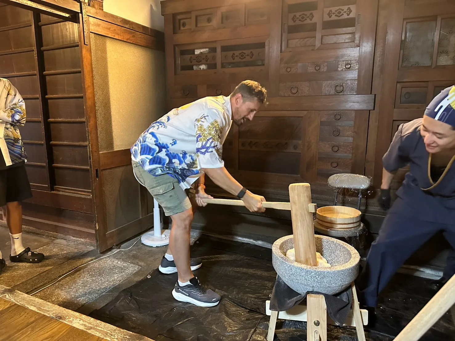 夜限定 餅つき体験と茶道体験(京都)